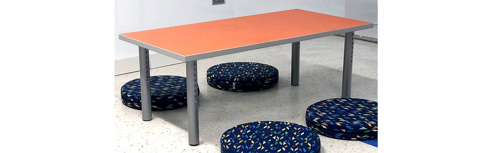 CFC Educational 630 Table
